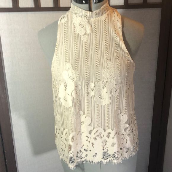 Urban Outfitters Kimchi Blue Tilly Mock Neck Ivory Lace Top NWT Size Large - Picture 1 of 13